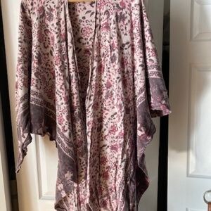 Magnolia Pearl Shawl, Top